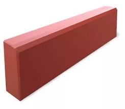 Бордюр красный литьевой 50х20х6,5
